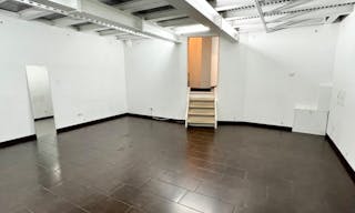 Torstrasse showroom - Image 3