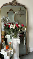 Bohemian meets Vintage apartment - Natural Light, Mantle & Brass Vintage Pieces - Image 3