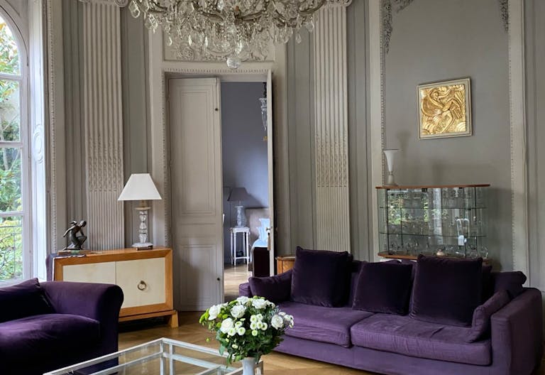 Magnificent Apartment in an 18th-Century Mansion - Image 1