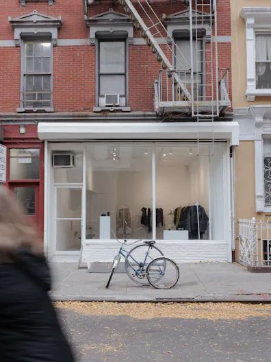 Street-Level Pop-Up, Showroom & Gallery Space in New York - Image 0