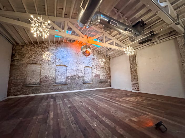Versatile Loft Space for Rent - Production and Private Events - Image 3