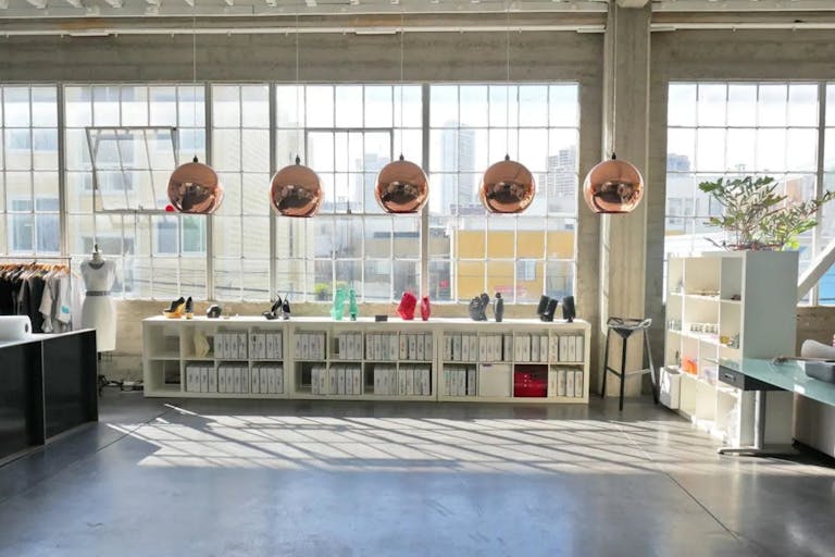 2-Levels Warehouse Venue for Events with Atrium - Image 0