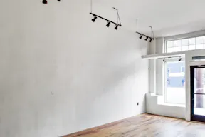 Pop-Up Space in Silver Lake - Image 9