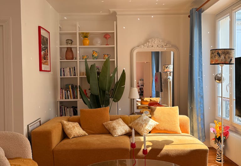 Bright Haussmann Apartment in Paris – Ideal Location for Photo or Video Shoot - Image 0