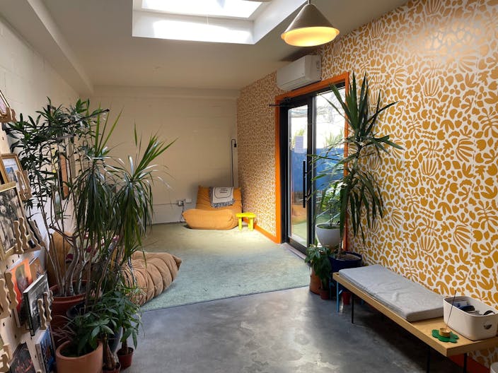 Tompkins Avenue BK - Ready for all uses, clean space with Garden / Basement - Image 2