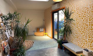 Tompkins Avenue BK - Ready for all uses, clean space with Garden / Basement - Image 2