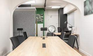 Élégant Showroom Éphémère in Paris - Image 3