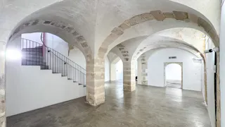 Galerie d'art devant le Centre Georges Pompidou - Image 8