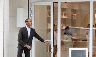 The Perfect Canvas: Elegant, Sun-Filled Space in North Williamsburg - Image 2