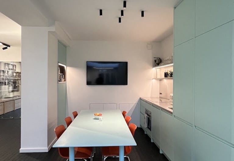 Rue du temple Showroom - Image 1