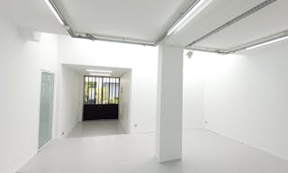 Oberkampf Fashion Showroom - Image 7