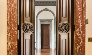 Historic Showroom in Prime UES - Image 2