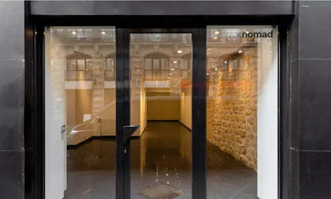Pretty Galerie in the heart of Le Marais - Image 0