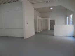 Ground Floor and Window Panel Advertising Space - prime retail pop-up space - Image 8