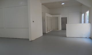 Ground Floor and Window Panel Advertising Space - prime retail pop-up space - Image 8