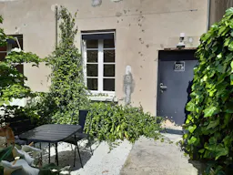 Bureau 10M2 en plein coeur des Chartrons, avec acc�s cuisine et jardin - Image 7