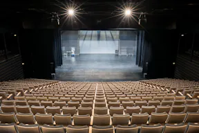 Lieux atypique pour vos défilées, réunions, séminaires... à proximité de Paris - Image 10