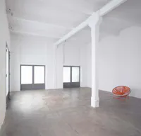 Perfect pop up store in Milano Isola - Image 9