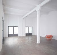 Perfect pop up store in Milano Isola - Image 9