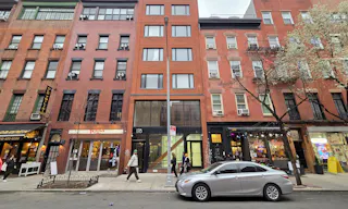 West Village Storefront with Patio on Bleecker St - Image 40