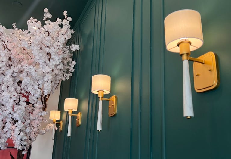 A cozy 900 sq ft caf� with nice interior in the heart of West Hollywood for every occasion - Image 4