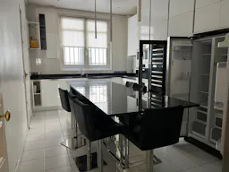 Luxury Apartment Paris - Image 3