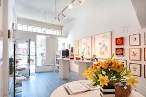 Modern Pop-Up Gallery in Nob Hill - Image 3