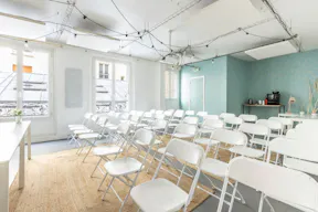 SALLE pour l'organisation de s�minaires, workshops, team-building, webinaire ou pr�sentation de groupe. - Image 1