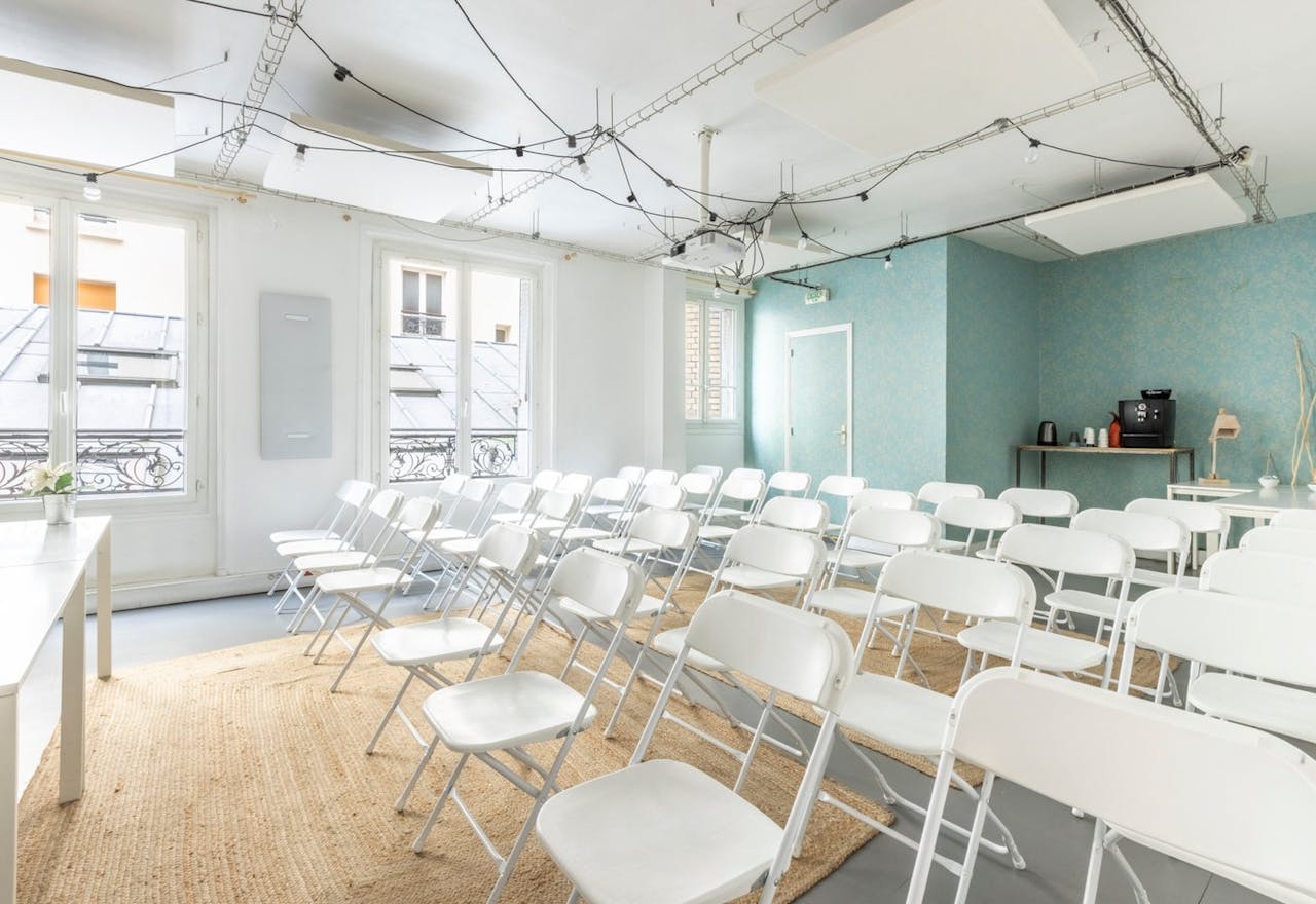 SALLE pour l'organisation de s�minaires, workshops, team-building, webinaire ou pr�sentation de groupe. - Image 1