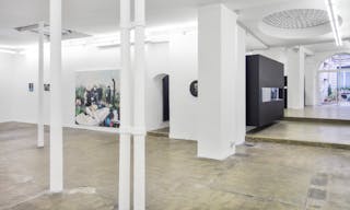 Spacious Gallery in Le Marais - Image 1
