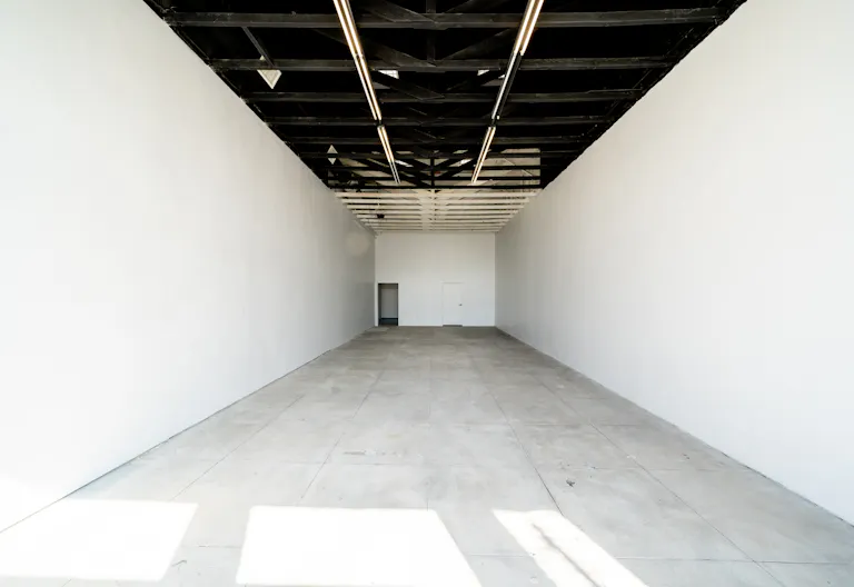 Stunning Retail Space on Iconic Sunset Boulevard - Image 2