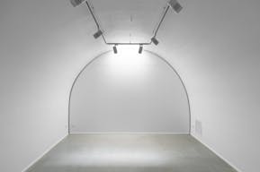 Perfect Showroom on Rue de Turenne - Image 6