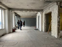 Prime Location Boutique on Rue de Rivoli - Image 16