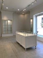 Beverly Hills Luxury Fashion Retail Showroom & Creative Space (North & West Showrooms) - Image 4