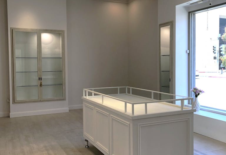 Beverly Hills Luxury Fashion Retail Showroom & Creative Space (North & West Showrooms) - Image 4