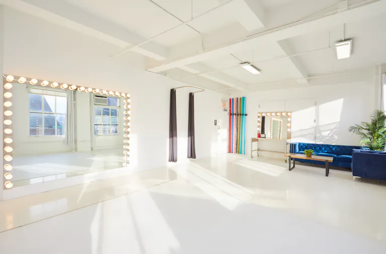 22B  Showroom PopUp Event Rental Space in NYC - Image 4