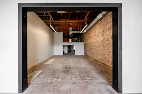 Stunning Retail Space on Iconic Sunset Boulevard - Image 5
