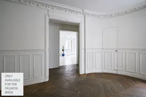 Beautiful Art Gallery - Image 17