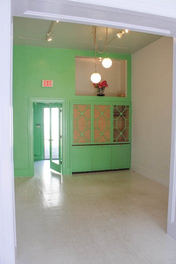 Lovely Boutique in West Cambridge - Image 4