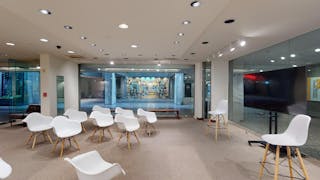 Gorgeous Downtown Modern Space - Image 4