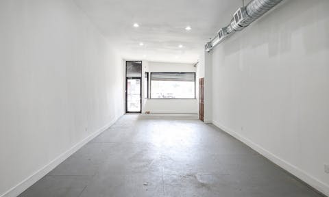 Bushwick White Box Showroom - Image 0