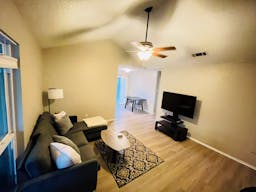 Lovely Central Austin Duplex! - Image 15