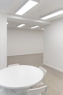 PRIMA Gallery Space Paris 3e | 65m² Minimal White Cube in Haut-Marais - Image 5