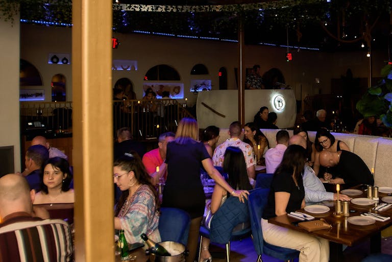 Chic 8th Street Dining Spot - perfect for a variety of events - Image 2