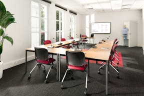 Salle de r�union dans le 9�me - Image 10