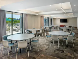 Vibrant Nashville Meeting Space - Image 1