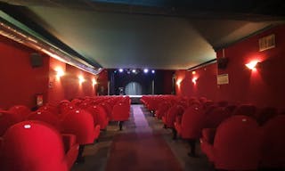 Local commercial d'environ 180m� - A deux pas du Triangle d'Or - Image 2