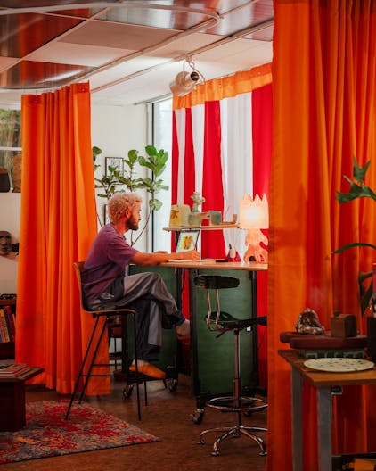 *New* Vibrant Silverlake Flex Space for Meetings, Workshops & Small Pop-Ups - Image 1