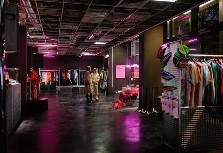 Mitte Fashion Showroom - Image 3
