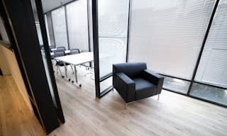 Downtown Pasadena meeting/conference/training room with walking distance to Caltech/Convention center - Image 3